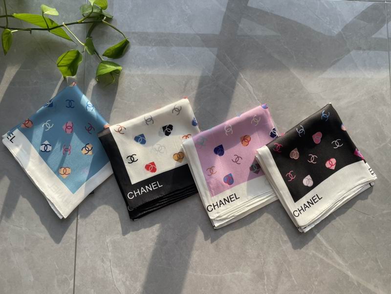 Chanel silk scarf 90X90cm E03